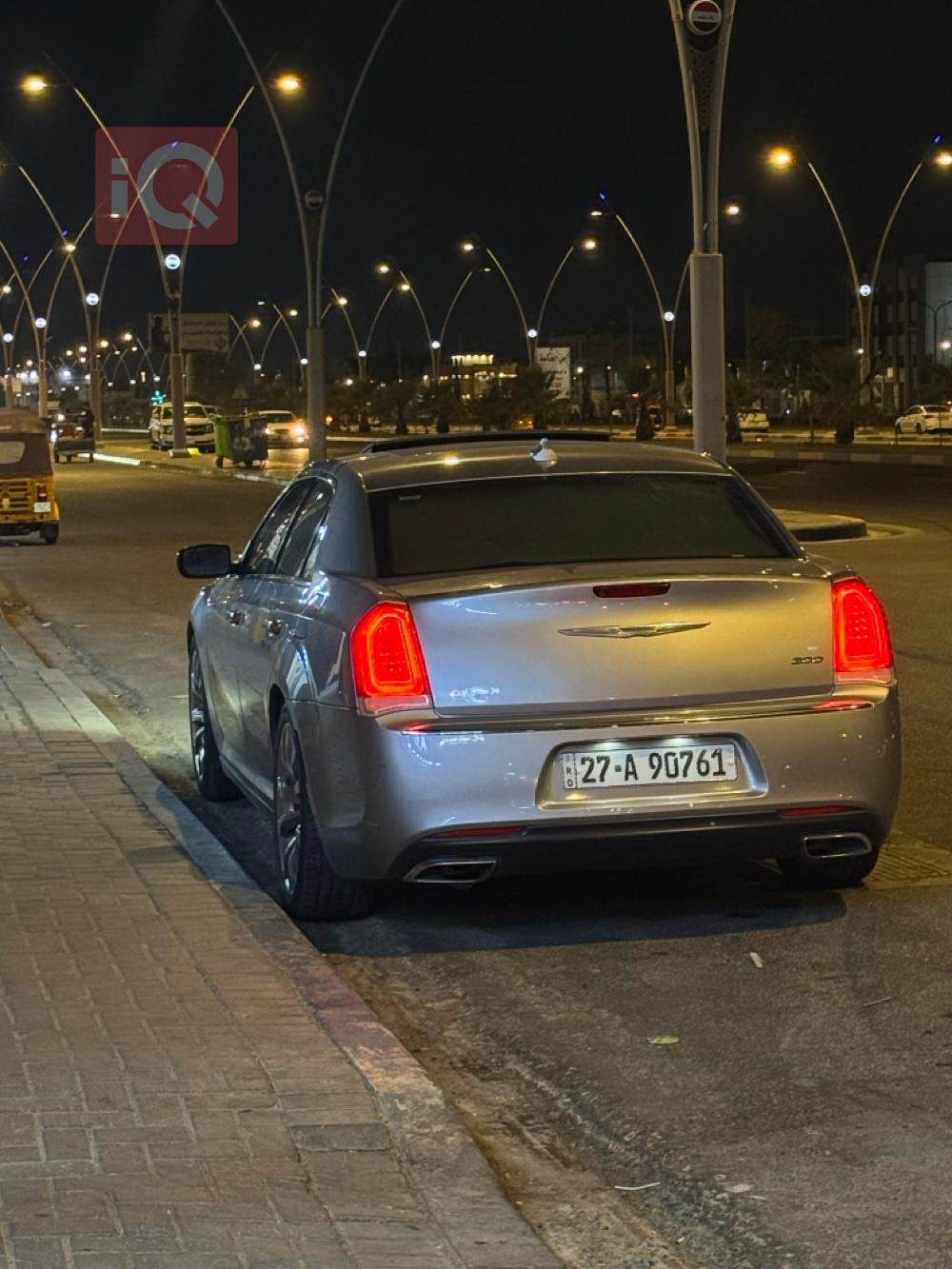 كرايسلر 300